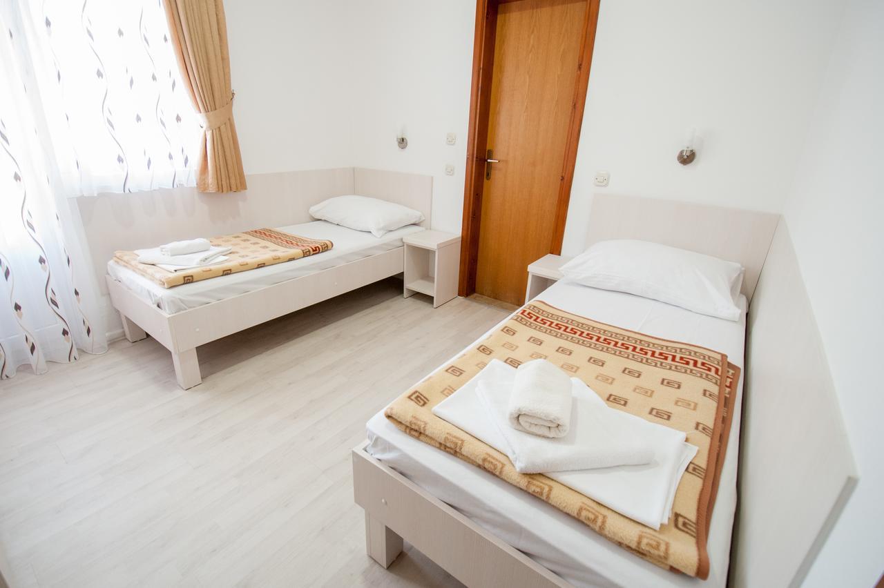 Hotel Pansion Obala à Međugorje Extérieur photo