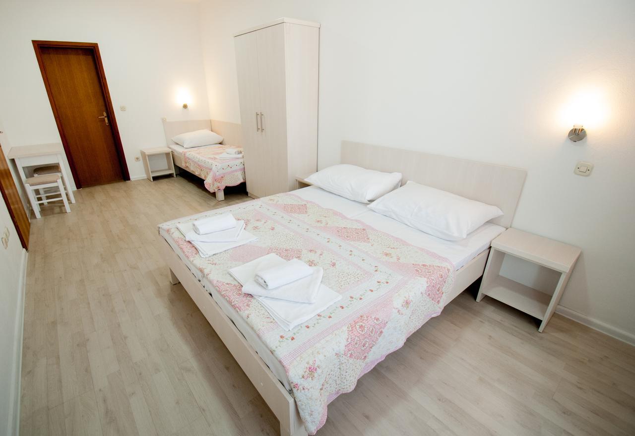 Hotel Pansion Obala à Međugorje Extérieur photo